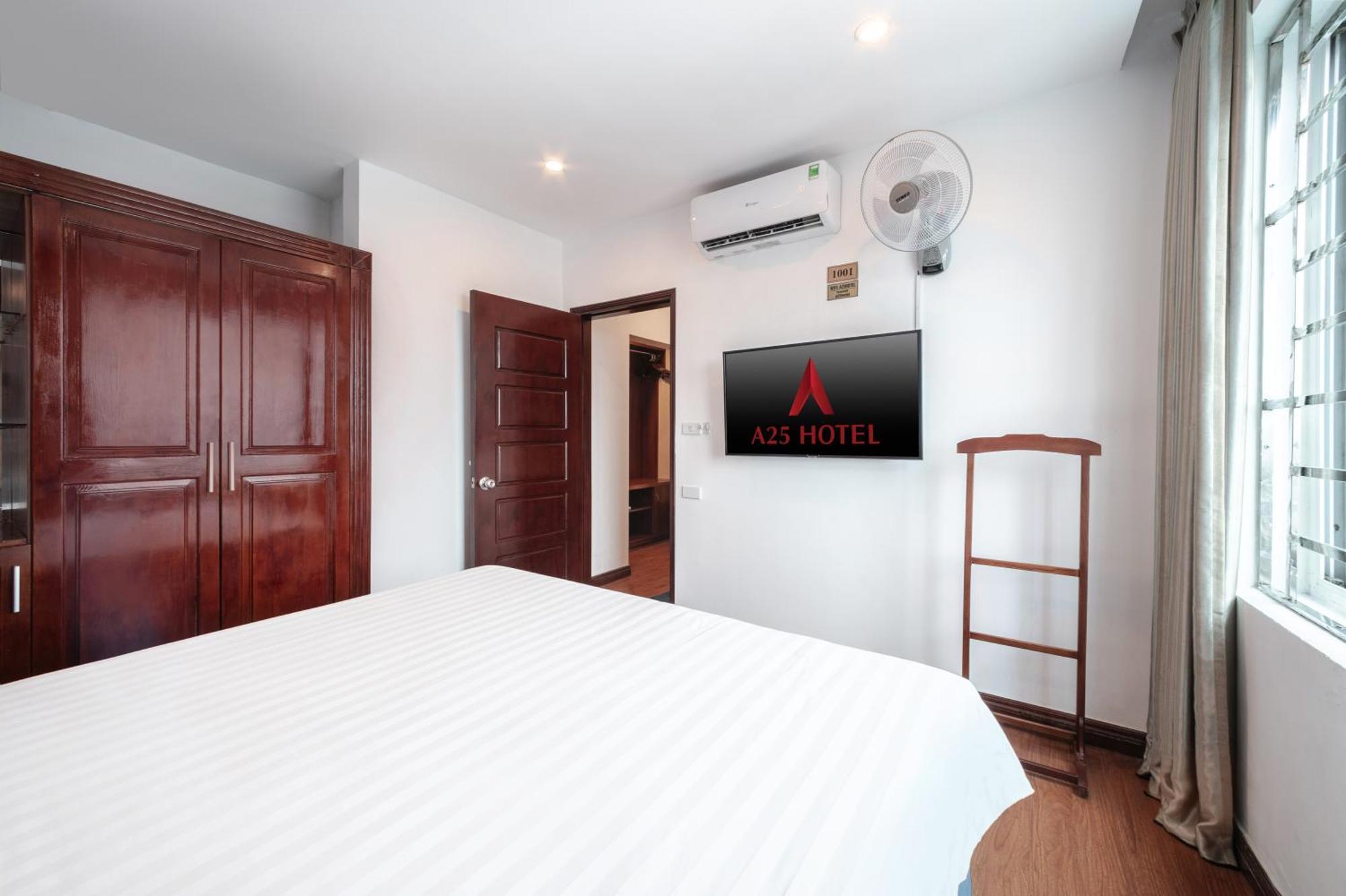 A25 Hotel - 63A Phuong Liet Ханой Экстерьер фото